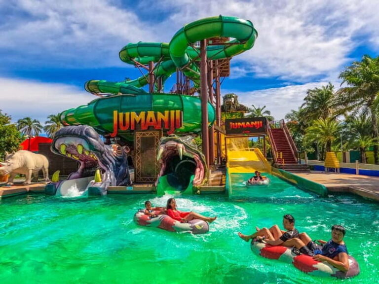 Pattaya: Columbia Pictures Aquaverse Entry Ticket - Exploring the Themed Zones