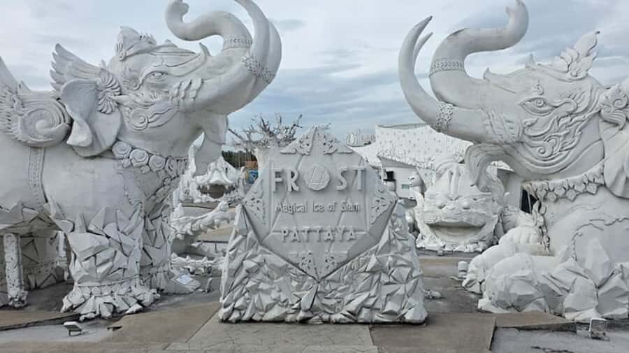 Pattaya: Frost Magical Ice of Siam Entry with Transfers - Who Will Love This Experience?