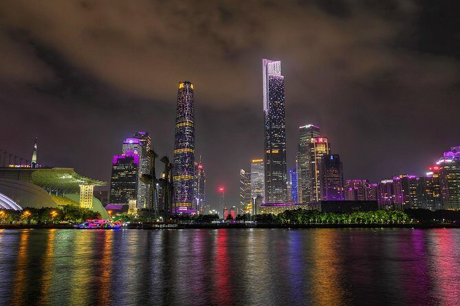 Pearl River Night Cruise with Xinjiang Cuisine Dining Experience in Guangzhou - Who Should Consider This Tour?