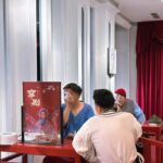 Peking Opera Backstage : Makeup, Costume & Performance - Who Should Consider This Experience?