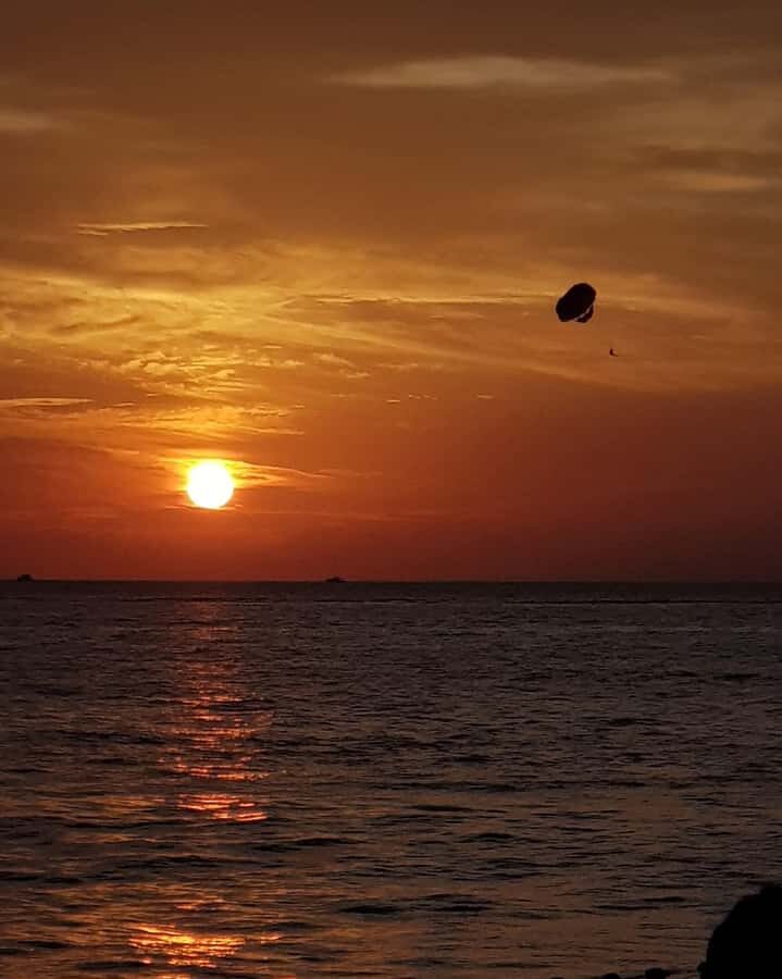 Penang: Batik, Floating Mosque, and Beach Tour - Practical Details and What You Should Know