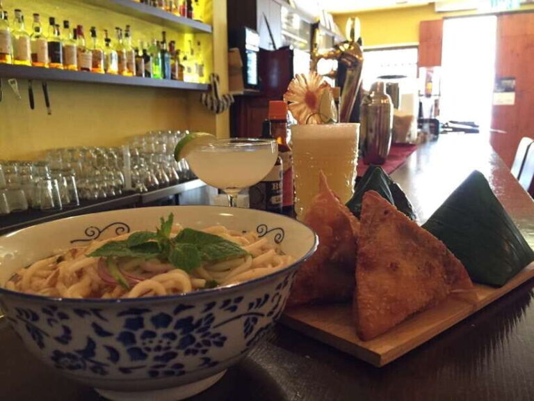 Penang: Georgetown Foodie Walking Tour with a Cocktail - Who Will Love This Tour?