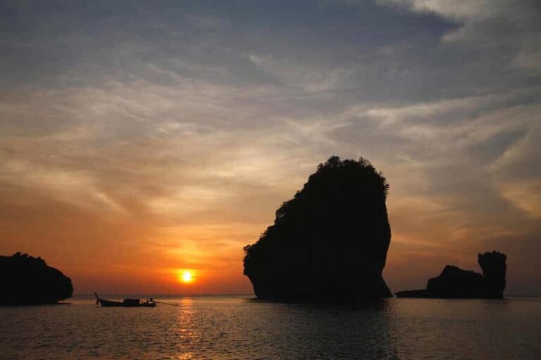 Phi Phi Islands:Private luxury Sunset Cruise with Snorkeling - Why This Tour Could Be a Great Choice
