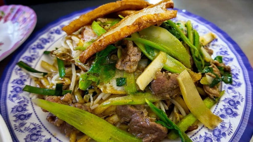 Phnom Penh: Evening Walking To Local Food Spots Only - What Makes This Tour Stand Out?