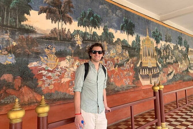 Phnom Penh Full Day City Tour, Breakfast & Lunch by Tuk-Tuk - Savoring a Traditional Cambodian Lunch