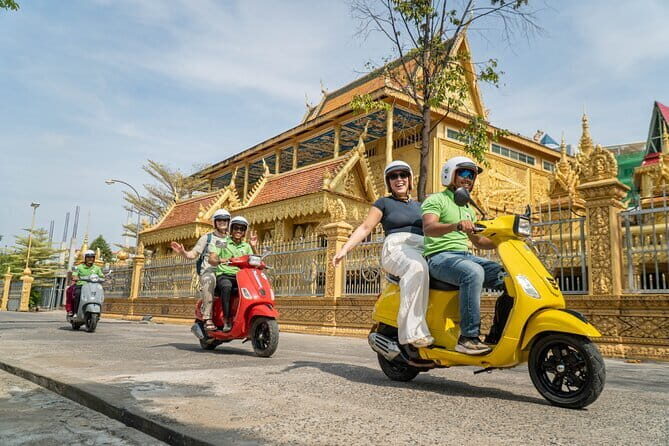 Phnom Penh: Highlights Tour Including National Museum - The Practical Side: What to Expect