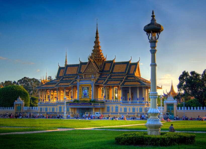 Phnom Penh Small Group City Tour - Transportation and Group Size: Comfort and Intimacy