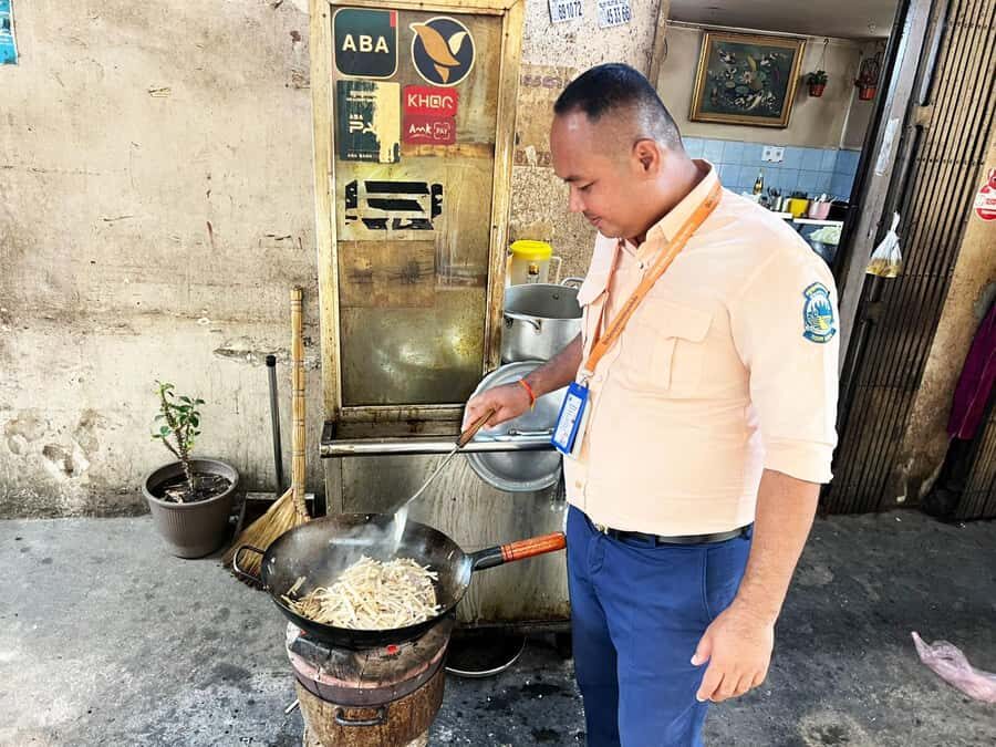 Phnom Penh Walking Tour: History, Culture, Art & Street Food - Practical Details and Tips