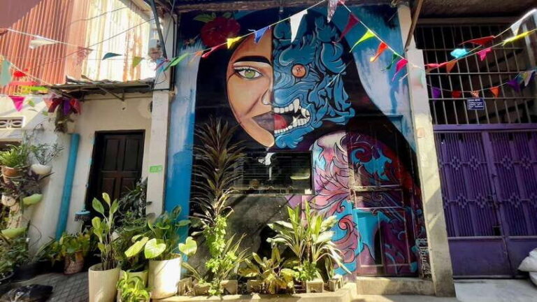 Phnom Phnom: Local Market & Culture Walking of City Tour - Practical Details and What You Should Know