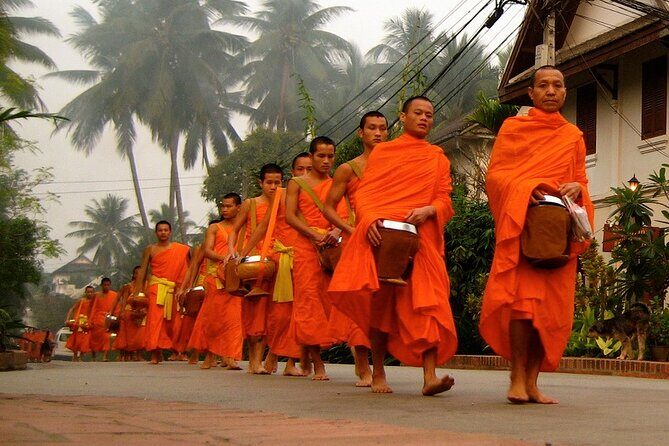Phuket Munk Chat Meditation Retreat on Mountain, Beach, Waterfall - Who Will Love This Tour?
