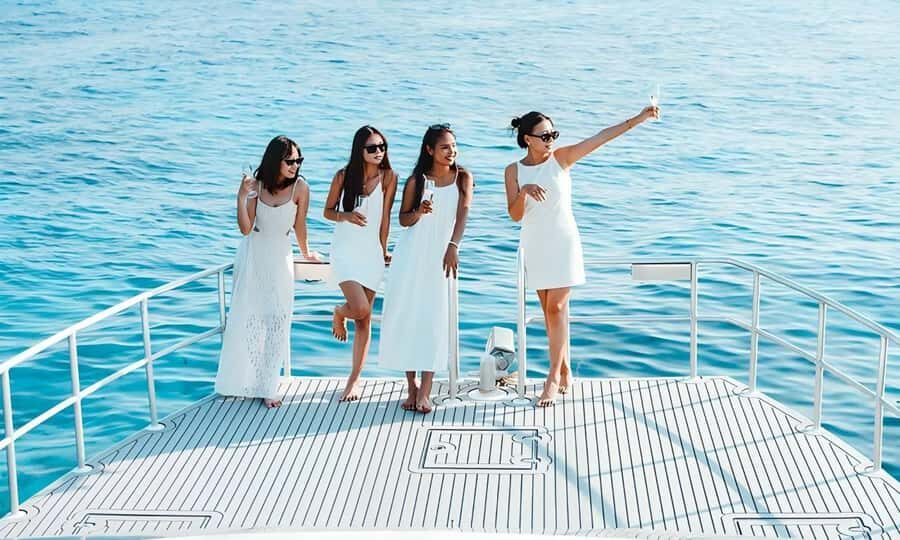 Phuket:Phi Phi, Bamboo, Maiton, Maya Speed Catamaran Tour - An Overview of the Experience