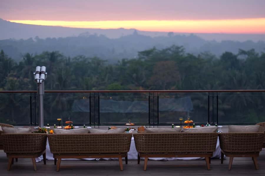 Plataran Borobudur: Sunrise Breakfast at Tiga Dari Rooftop - Who Should Consider This Tour?