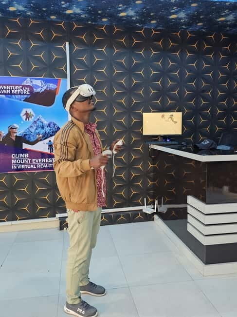 Pokhara: Mount Everest Climbing In Virtual Reality - Introduction to the Everest VR Experience