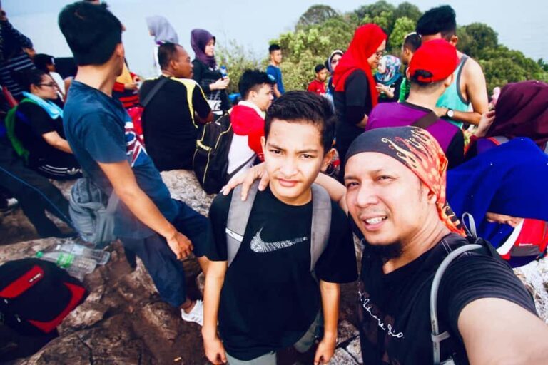 Port Dickson: Cape Rachado Forest Reserve Guided Tour - Visiting a Traditional Fishing Village