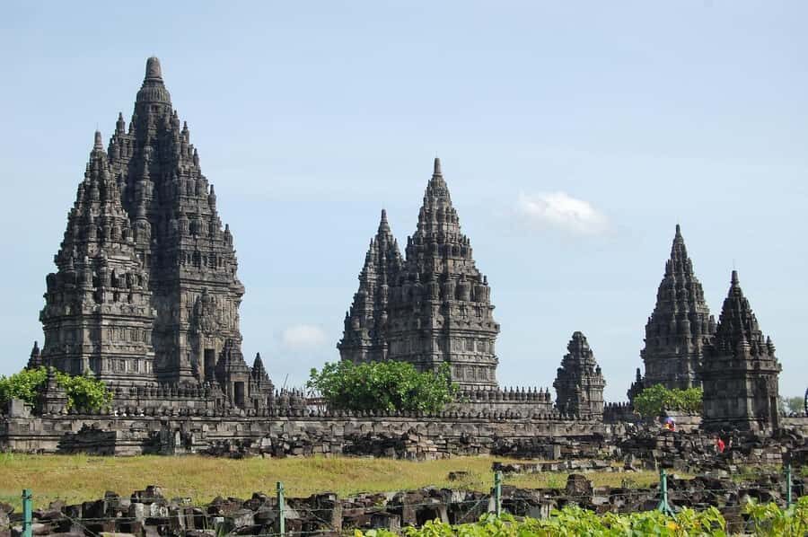 Prambanan, Borobudur Climb Up, & Mendut (Ticket Included) - Who Will Love This Tour?