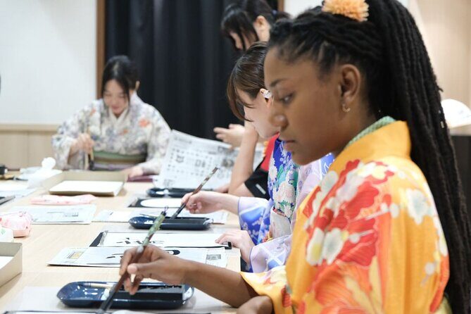 Premium Kimono Dressing, Tea Ceremony, Calligraphy, Samurai show - Who Will Love This Tour?