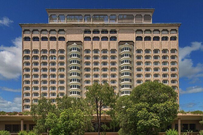 Private Airport Transfer from IGI Airport Delhi to Hotel - What to Expect on the Journey