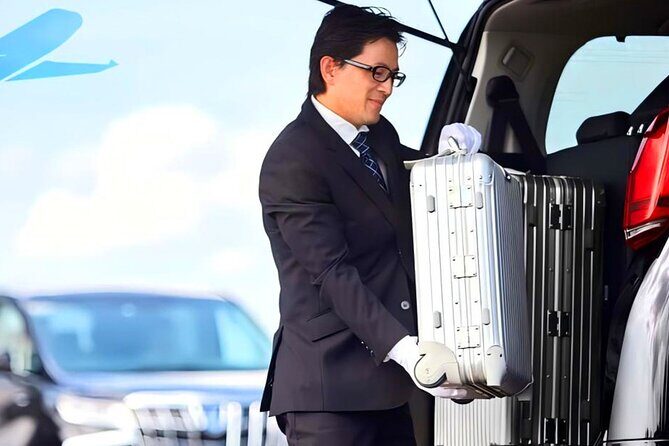 Private Airport transfer Kansai Intl Airport KIX to or from Osaka - Deep Dive into the Experience