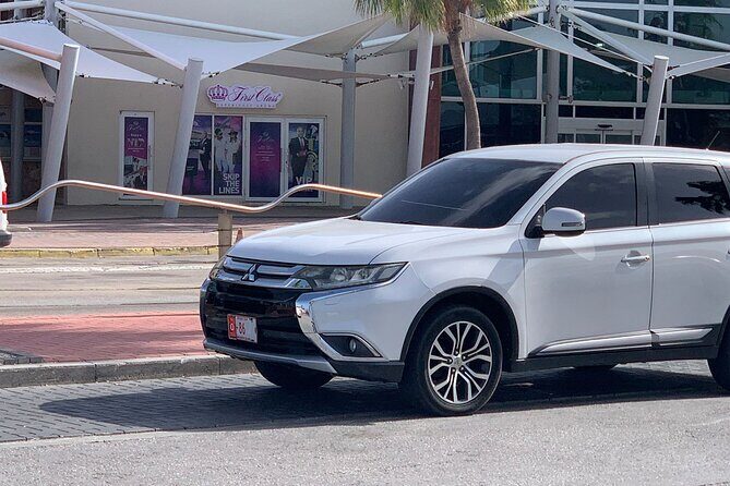 Private Airport Transfers in Aruba - What to Expect on Arrival: Seamless and Friendly Welcome