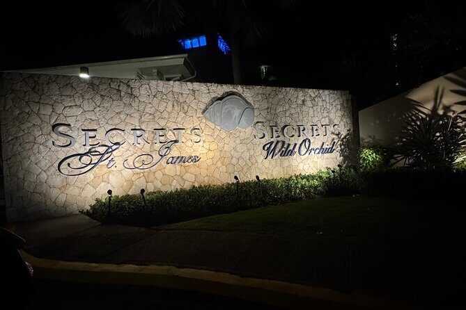 Private Airport Transfers To Montego Bay Hotels - What to Expect at the Airport and During the Transfer