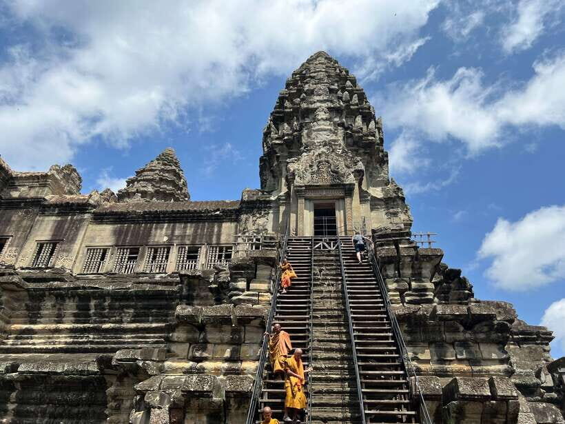 Private Angkor Wat Sunrise Tour with Lunch - Why This Tour Stands Out