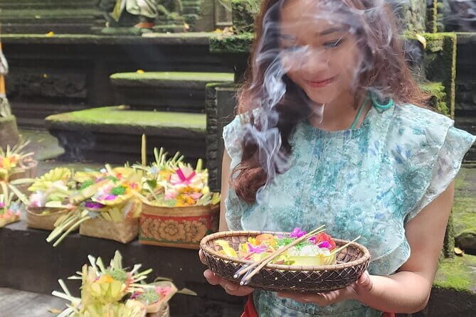 Private Balinese Purification in Holy Water at Temple with Local - The Itinerary Breakdown