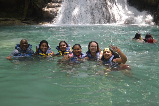 Private Blue Hole and Dunn's River Falls Tour with Transportation - Authentic Insights from Reviewers