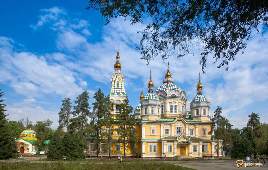 Private car Almaty city Tour with Mountain Visit - Discovering the City: What to Expect from the Tour