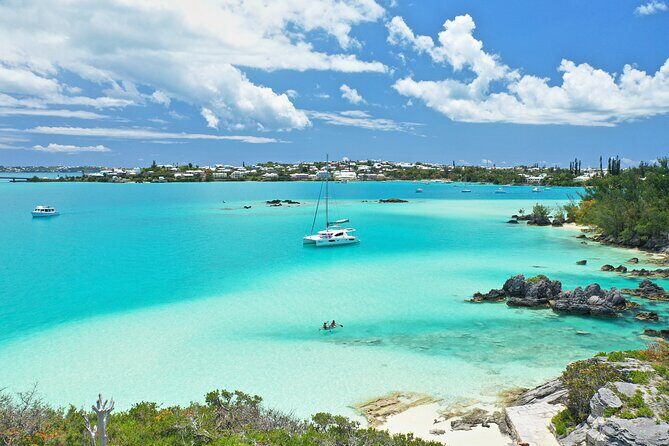 Private Catamaran Charter on Elusive - What to Expect on the Water