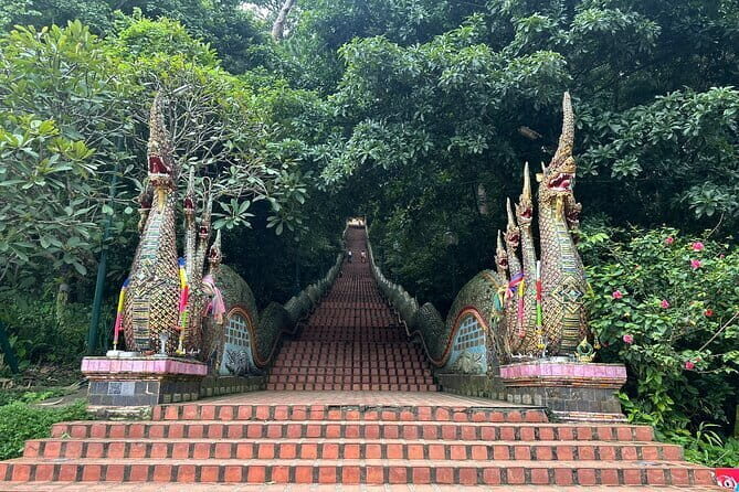 Private Day Tour Doi Suthep Temple and Handicraft Center - What’s Included and What’s Not