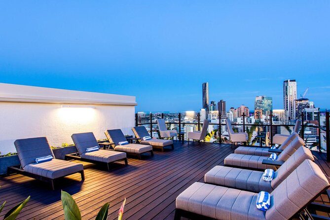 Private Group Tour Brisbane & Gold Coast Personal Tours - Knowledgeable Guides – Local Insights Matter