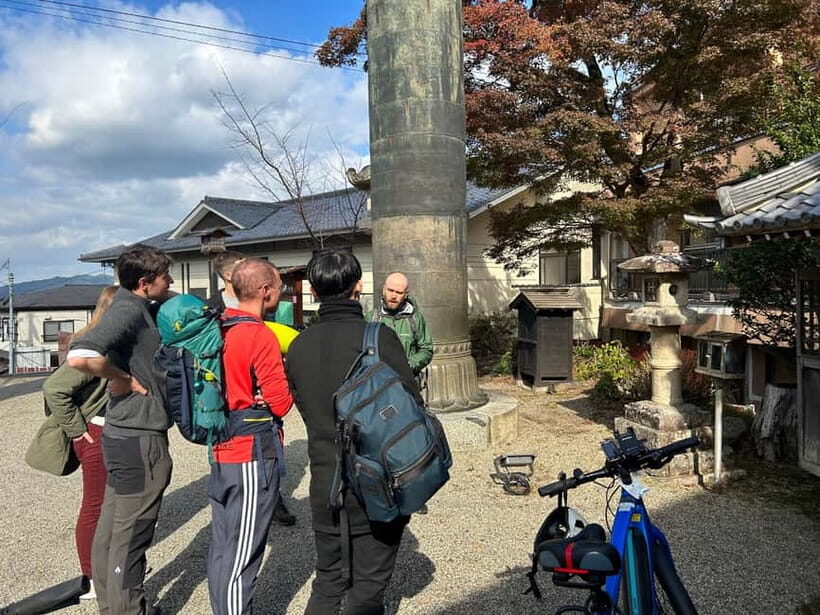 Private Guided Half-Day Walking Tour in Yoshinoyama - Good To Know