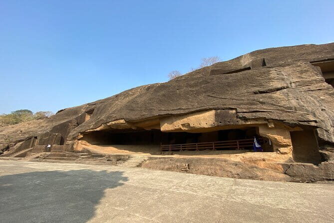 Private Guided Tour in Kanheri Cave with Transfers - Exploring the Kanheri Caves: A Journey into Ancient India