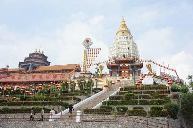 Private Half-Day Penang Hill and Kek Lok Si Temple Tour - What You Can Expect in Terms of Value