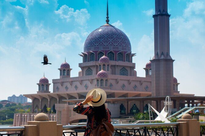 Private Half Day Putrajaya Tour with Lake Cruise Experience - The Lake Cruise Experience