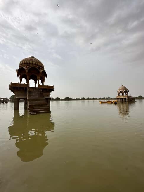 Private Jaisalmer Fort Walking Tour with Street Food Tasting - Jain Temples: Ornate and Serene