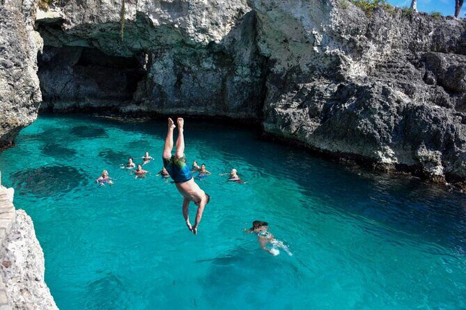 Private Margaritaville and Rick's Cafe Tour in Negril - The Authenticity and Service