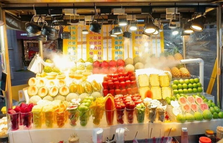 Private Night Market Tour with a Variety of Food Tastings - The Sum Up