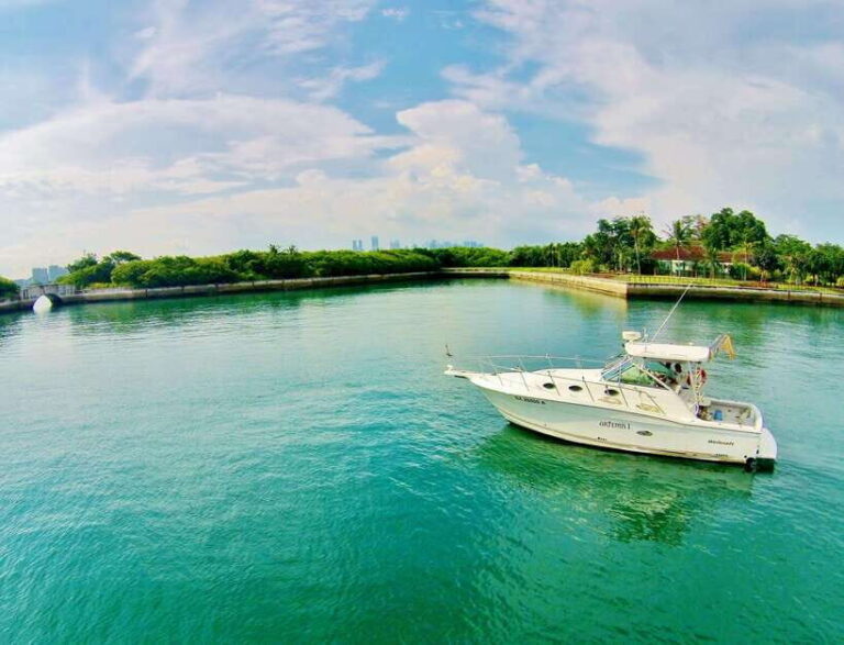 Private Sunset Dinner Cruise on Modern 34 ft Yacht - Setting Sail on a Romantic Adventure