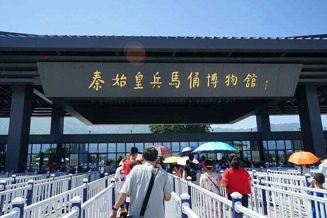 Private TerracottaArmy Tour Optional English/French/Spinish Guide - Stop 1: Mausoleum of the First Qin Emperor