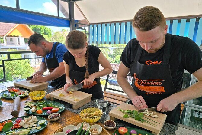 Private Thai Cooking Class at Rooftop Kitchen on Koh Tao - The Atmosphere & Location