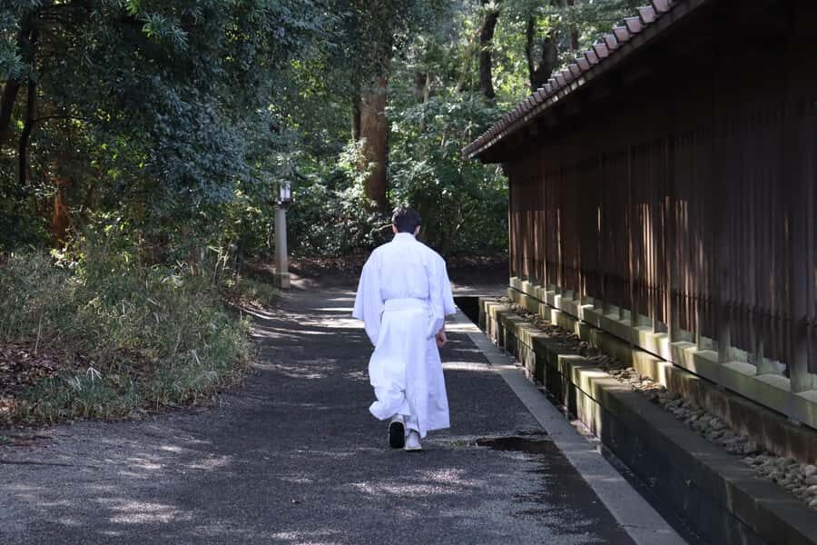 Private Tokyo Early Morning Tour with English-Speaking Guide - The Transportation and Pace