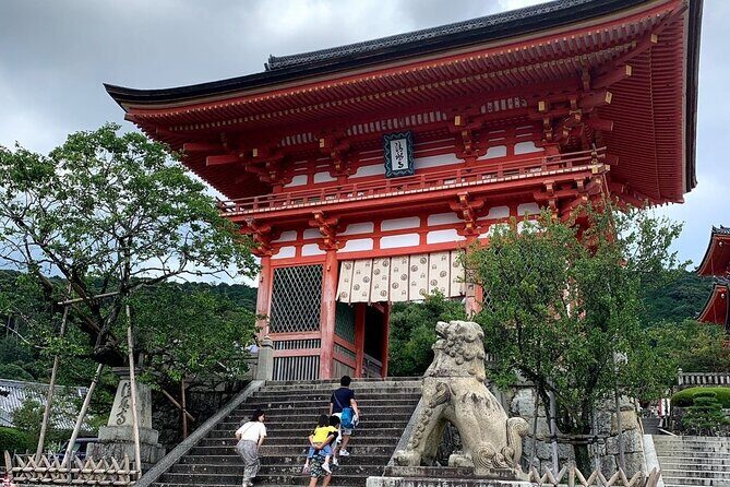 Private Tour Kiyomizu Temple  Yasaka Shrine ~Custom-made Tour~ - Who Is This Tour Best For?  