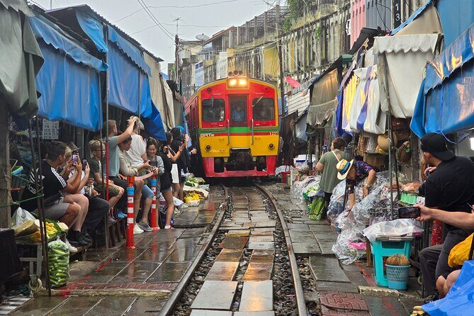 Private Tour to Railway Market and Floating Market - Who Is This Tour Best For?