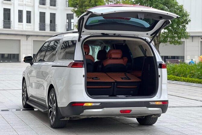 Private Transfer Between Hanoi City and Noi Bai Airport (HAN) - Who Would Benefit from This Service?