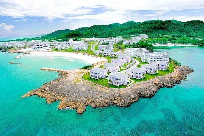 Private Transfer from MontegoBay Airport to Lucea/Grand Palladium - Transportation: Comfort, Convenience, and Customization