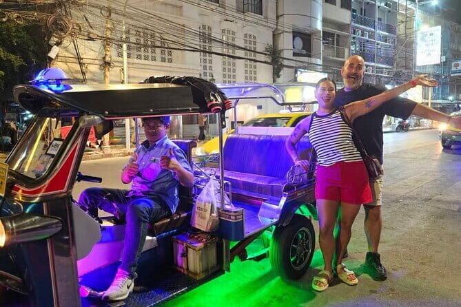 Private Tuktuk Authentic Food Tour (Chinatown-Flower Market) - Iconic Landmarks and Photo Opportunities