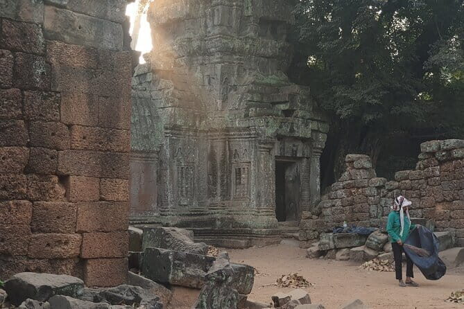 Private Two Days Siem Reap Temples Discovery Guided Tour - Practical Considerations