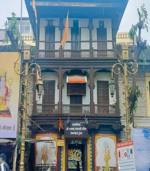 Pune: Sacred Sites Walking Tour of Old City with Snacks - Who Should Consider This Tour?  