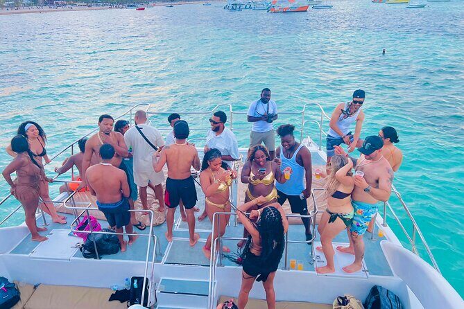 Punta cana Hip Hop Party Boat & Live DJ and Unlimited Drinks - Who Will Love This Tour?